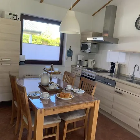 M1 Mit Garten- Terrasse Und Carport By Interhome *